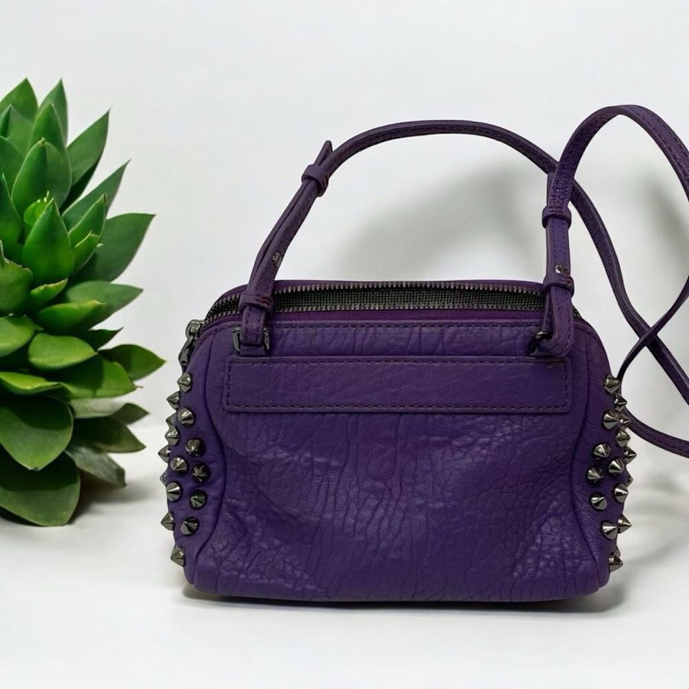 ❤️SOLD❤️ Authentic MCM small leather bag crossbody